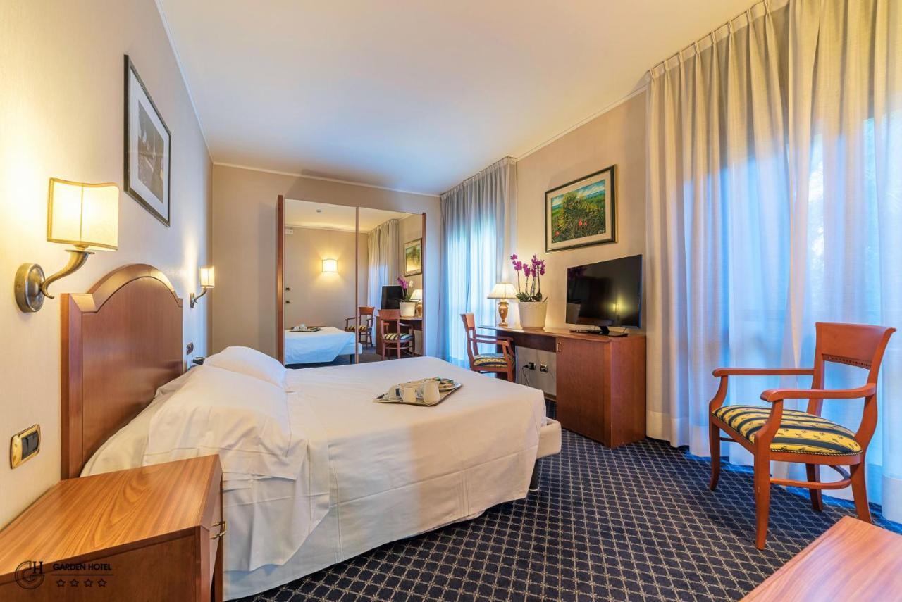 Hotel Garden Терни Екстериор снимка